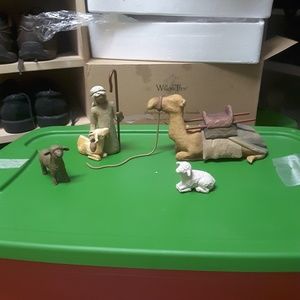 Willow Tree Shepherd and Stable Animals NIB